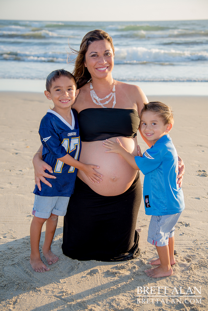 0005-Rodriguez-Maternity-Oceanside-Pier-2015-D61_8902